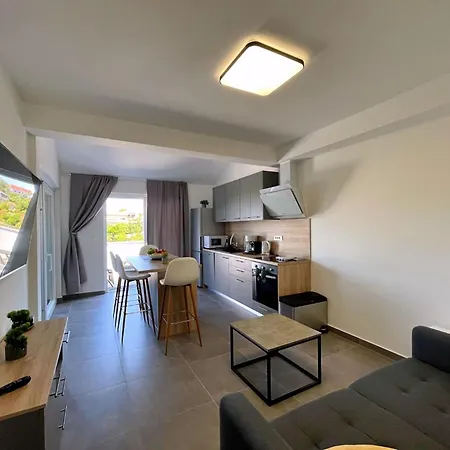 Apartmán Bonum By Interhome Šilo