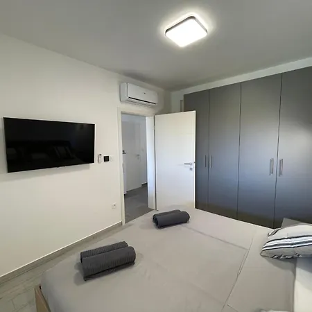 Apartmán Bonum By Interhome Šilo